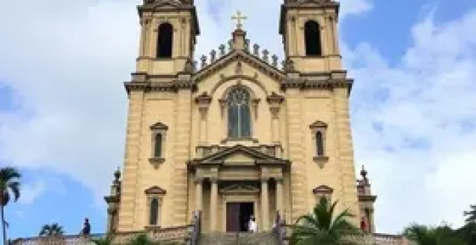 lavagem da escadaria da Catedral de Campinas
